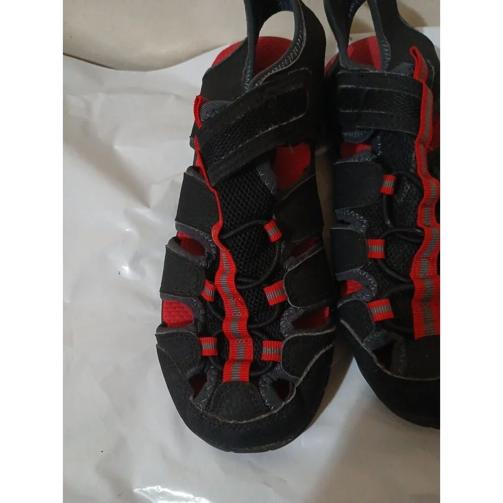 Falls Creek Boys Water Fisherman Sandals, Size 4 Black & Red, Enclosed toe